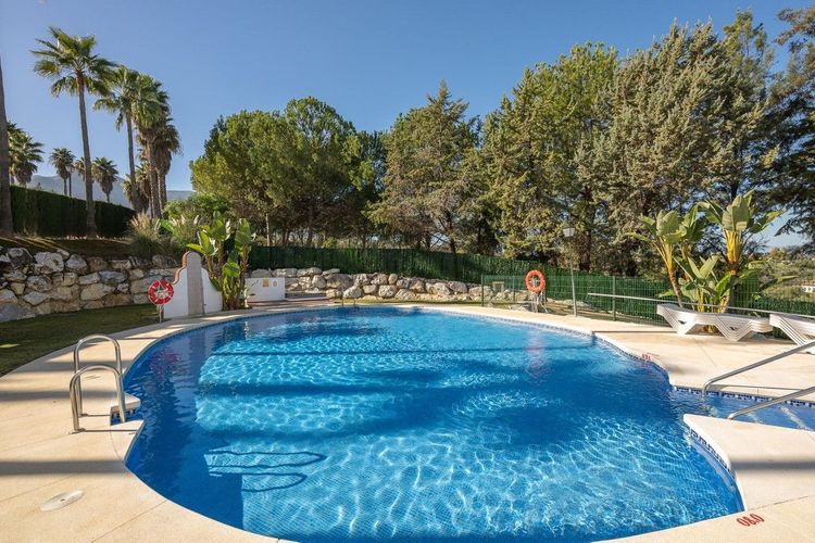 House | Resale in Alhaurín de la Torre in Alhaurín de la Torre, Costa del Sol - Photo 3