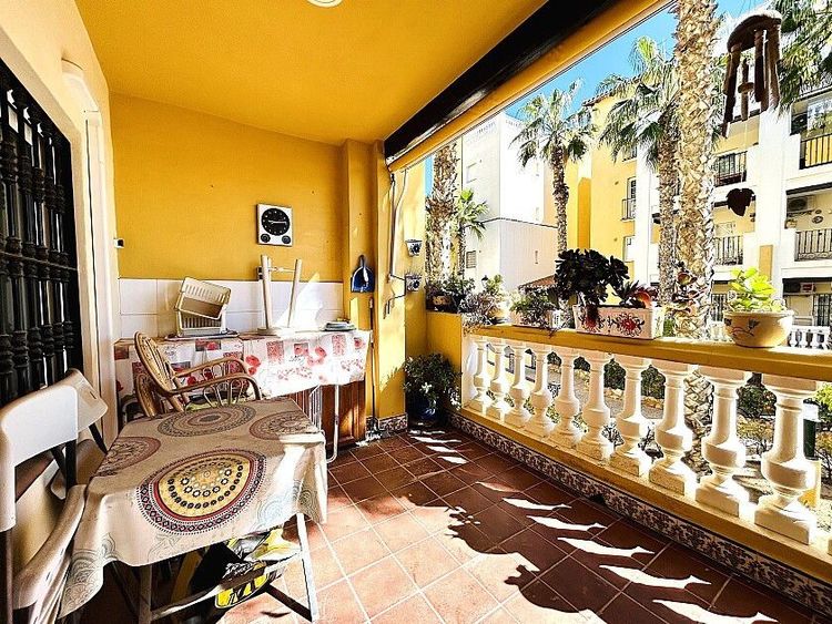 Apartment | Resale in Playa de los Locos in Playa de los Locos, Costa Blanca - Photo 4