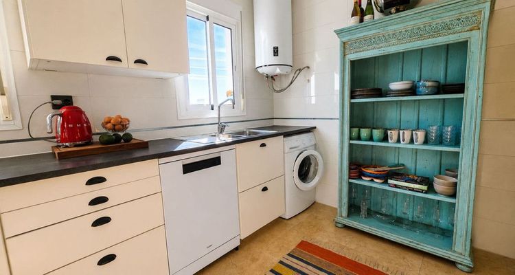 House | Resale in Casares in Casares Others, Costa del Sol - Photo 5