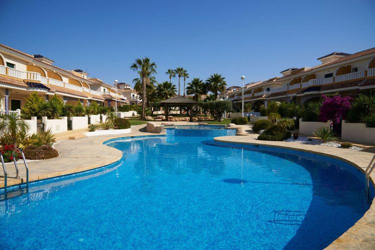 House | Resale in Dona Pepa in Dona Pepa, Costa Blanca - Photo 2