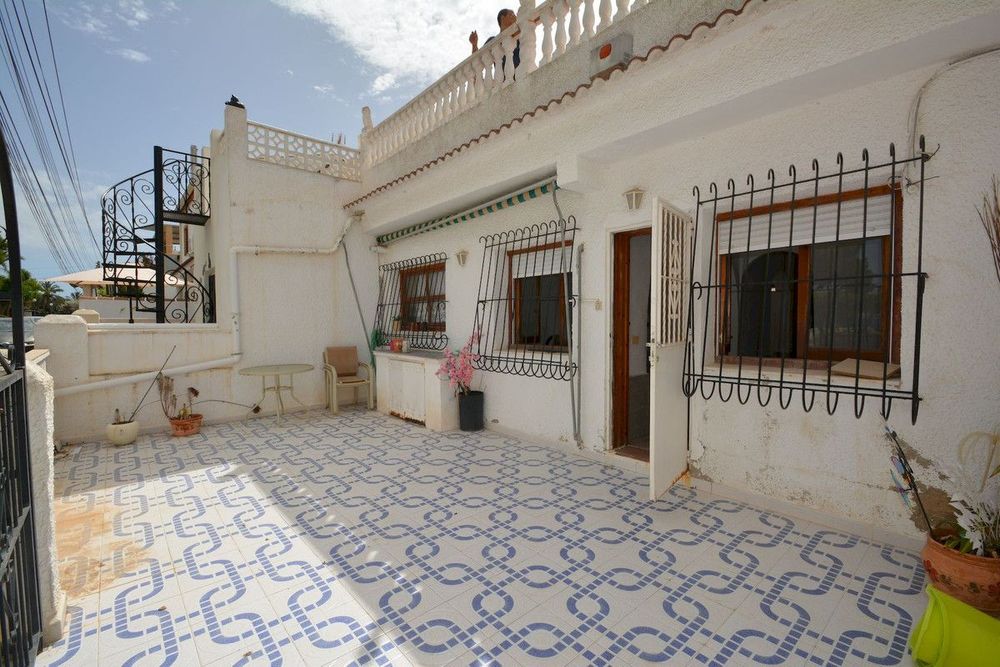 House | Resale in Torrevieja in Torrevieja, Costa Blanca - Main property photo