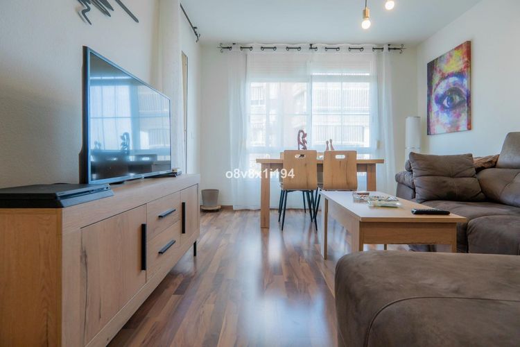 Apartment | Resale in Málaga in Málaga, Costa del Sol - Photo 2