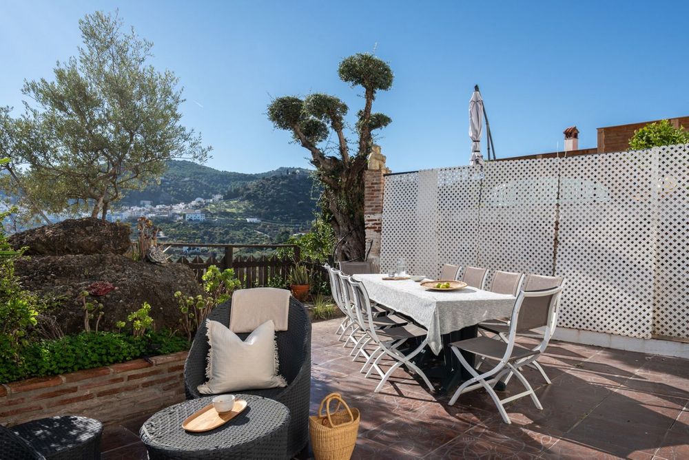 House | Resale in Monda in Monda, Costa del Sol - Main property photo