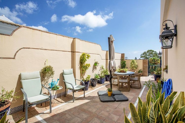 House | Resale in Benalmadena in Benalmadena Others, Costa del Sol - Photo 4