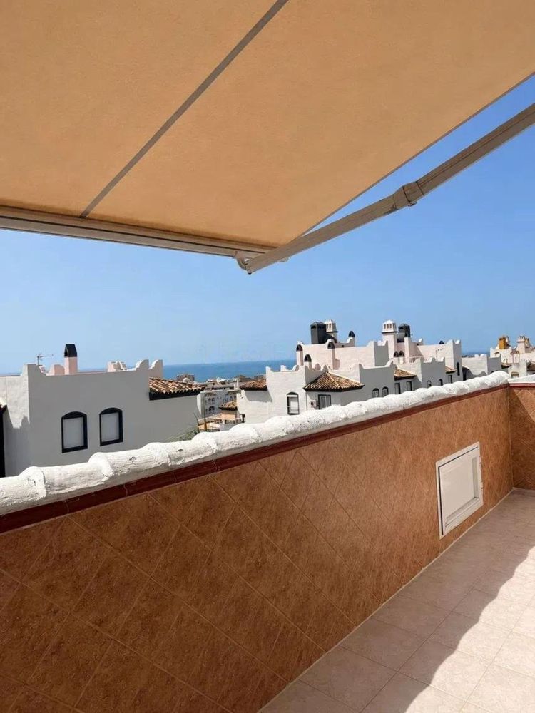 Apartment | Resale in Arroyo de la Miel in Arroyo de la Miel, Costa del Sol - Main property photo