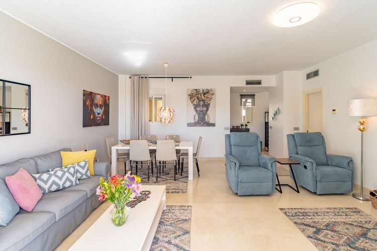 Penthouse | Resale in Mijas Costa in Mijas Costa, Costa del Sol - Photo 2