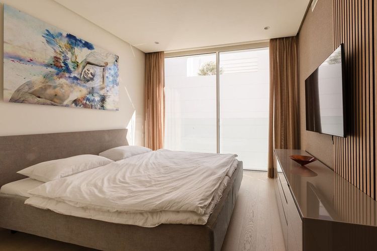 Apartment | Resale in Marbella in Marbella Others, Costa del Sol - Photo 3