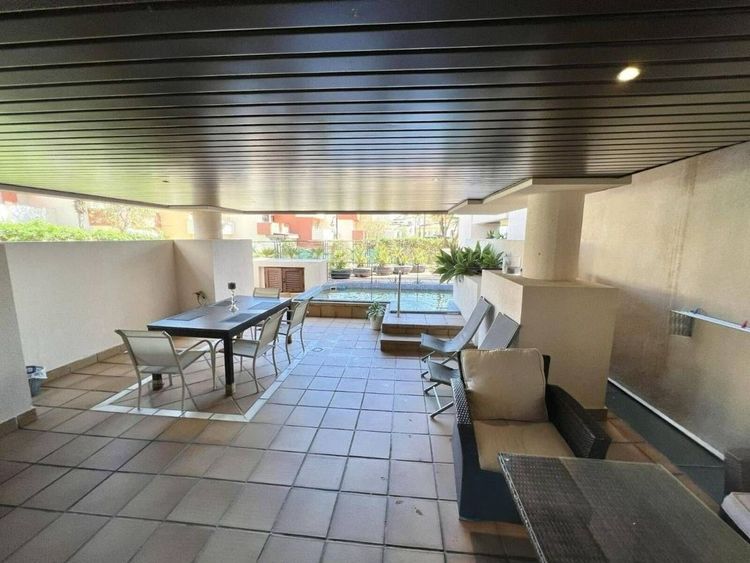 Apartment | Resale in New Golden Mile in New Golden Mile, Estepona East Others, Costa del Sol - Photo 5