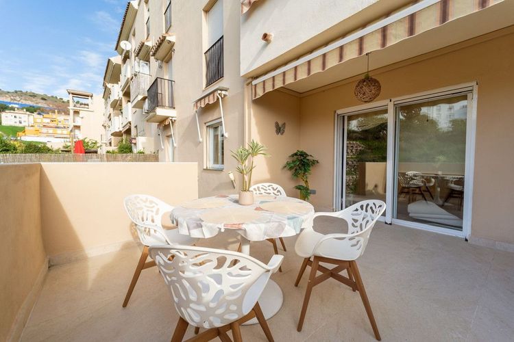 Apartment | Resale in Arroyo de la Miel in Arroyo de la Miel, Costa del Sol - Photo 3