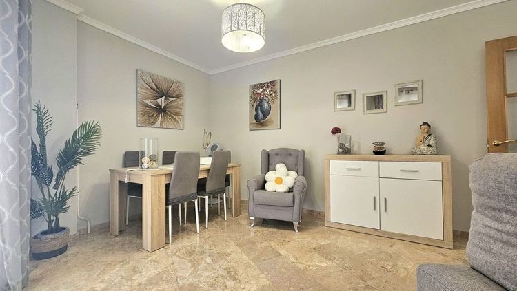 Apartment | Resale in Fuengirola in Fuengirola Others, Costa del Sol - Photo 4