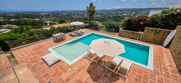 House | Resale in Sotogrande in Sotogrande Others, Costa del Sol - Photo 2