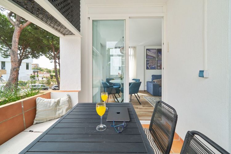 Apartment | Resale in Elviria in Elviria, Costa del Sol - Photo 5