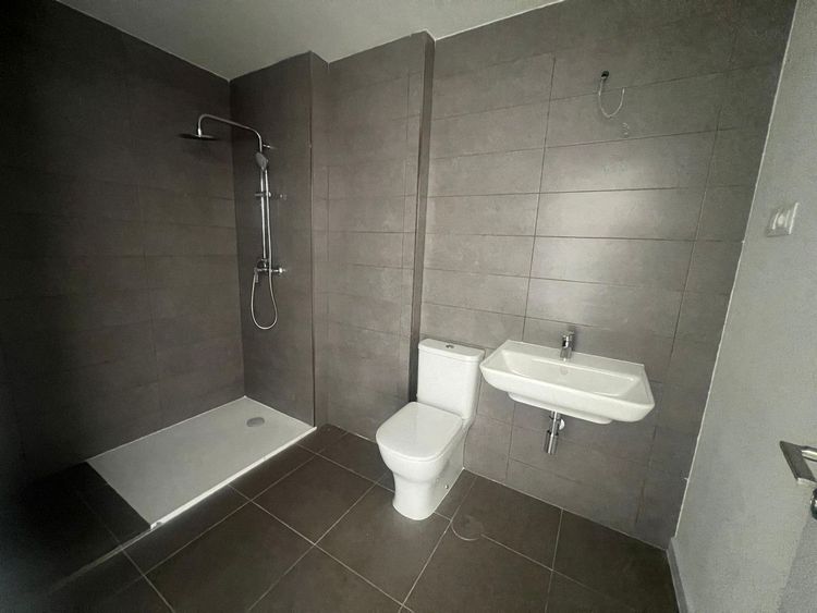 Apartment | Resale in Estepona in Estepona, Costa del Sol - Photo 4