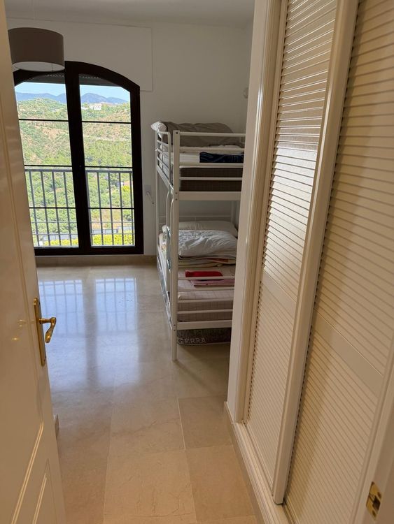 Penthouse | Resale in Benahavís in Benahavís Others, Costa del Sol - Photo 5
