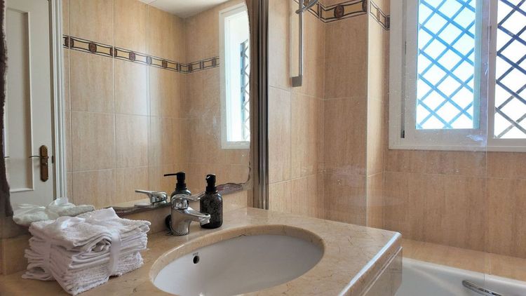 House | Resale in Benalmadena Others in Benalmadena Others, Benalmadena, Costa del Sol - Photo 5