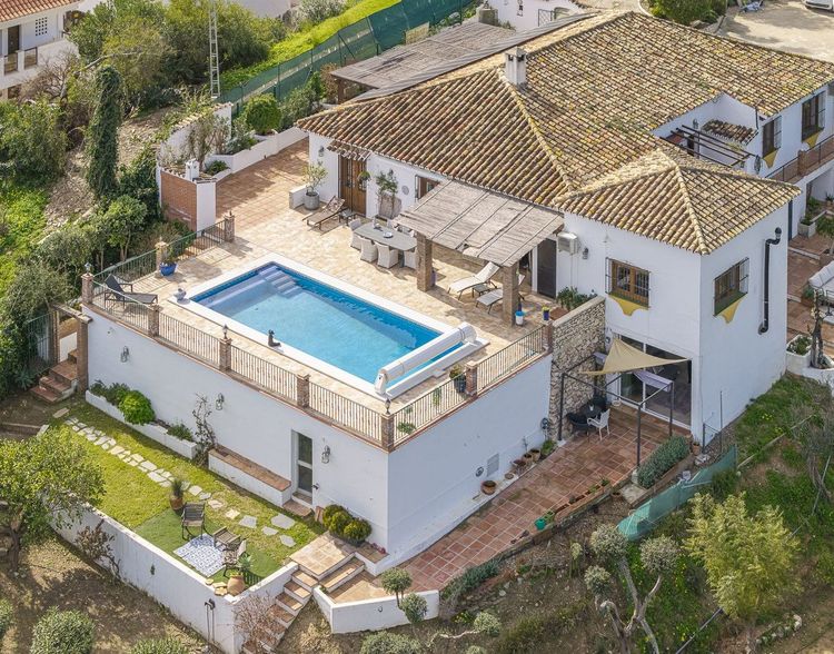 House | Resale in Mijas Golf in Mijas Golf, Costa del Sol - Photo 2