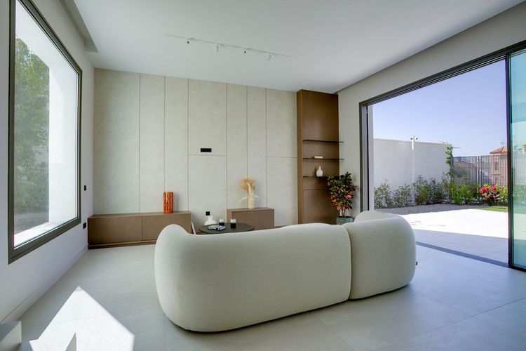House | Resale in Estepona in Estepona, Costa del Sol - Photo 3