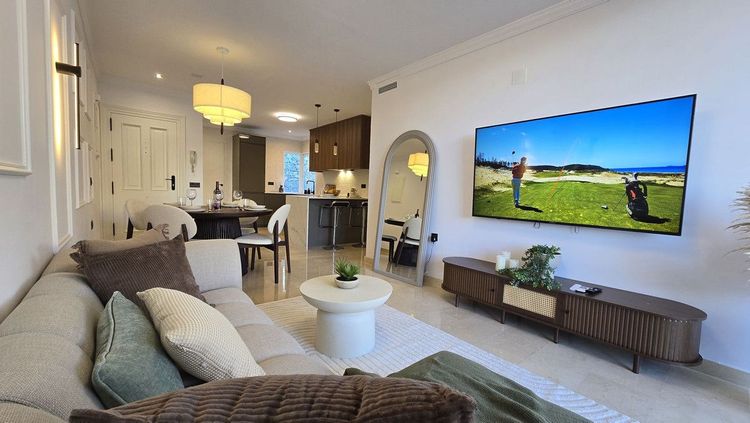 Apartment | Resale in La Quinta in La Quinta, Costa del Sol - Photo 3