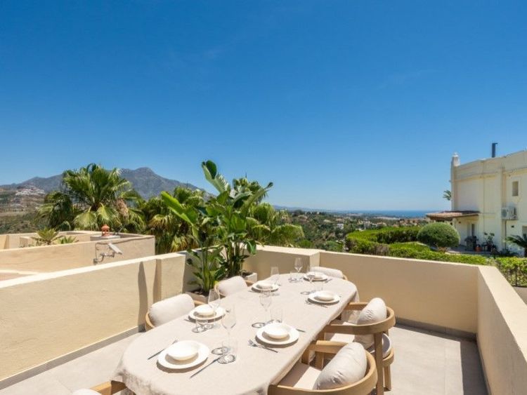 Apartment | Resale in La Quinta in La Quinta, Costa del Sol - Main property photo