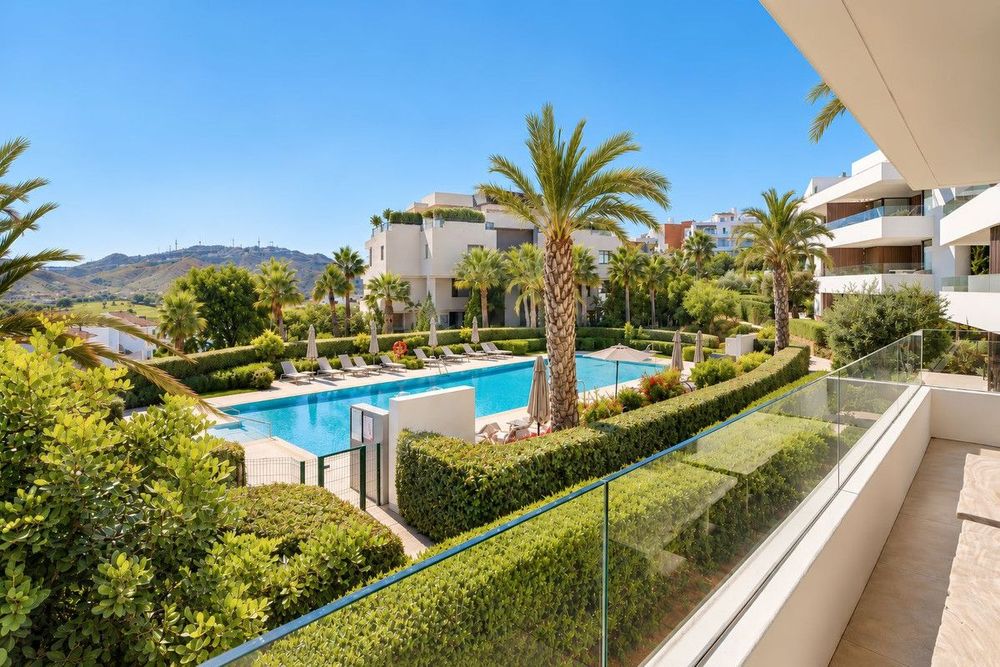 Apartment | Resale in Los Arqueros in Los Arqueros, Los Arqueros-Puerto del Almendro, Costa del Sol - Main property photo