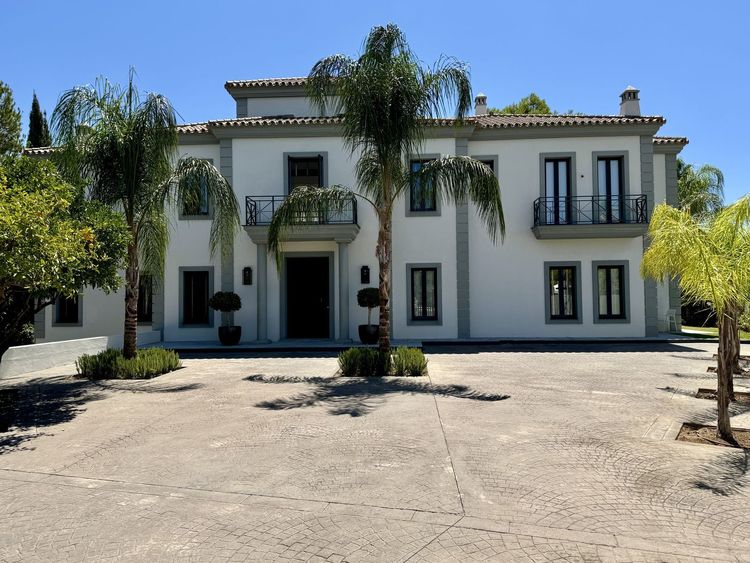 House | Resale in Mijas Golf in Mijas Golf, Costa del Sol - Photo 2