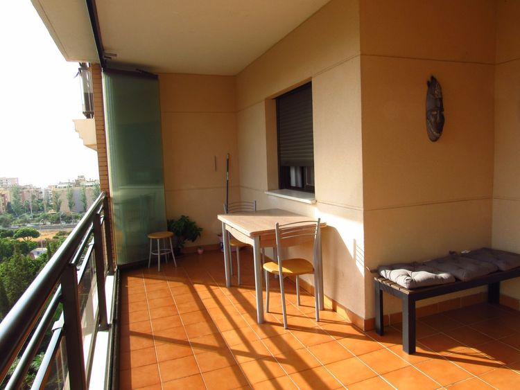 Apartment | Resale in El Pinillo in El Pinillo, Costa del Sol - Photo 2