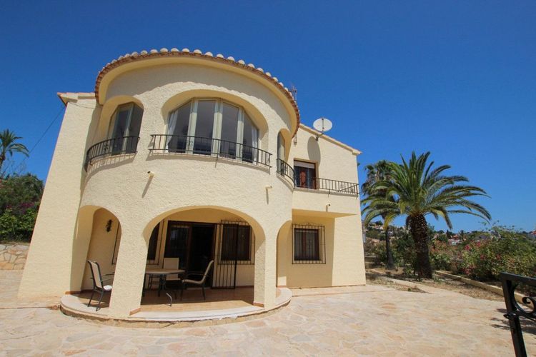 House | Resale in Calpe in Calpe, Costa Blanca - Photo 3