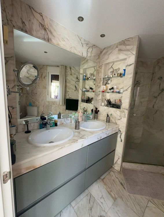 House | Resale in Marbella in Marbella, Costa del Sol - Photo 4