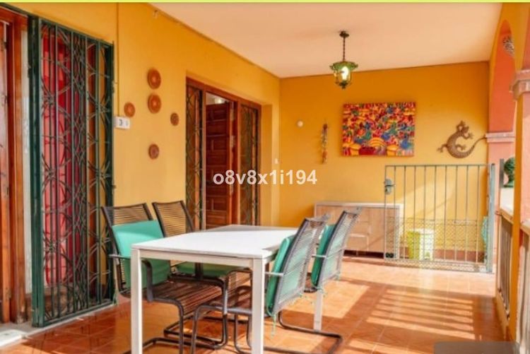 House | Resale in Rincón de la Victoria in Rincón de la Victoria, Costa del Sol - Photo 4