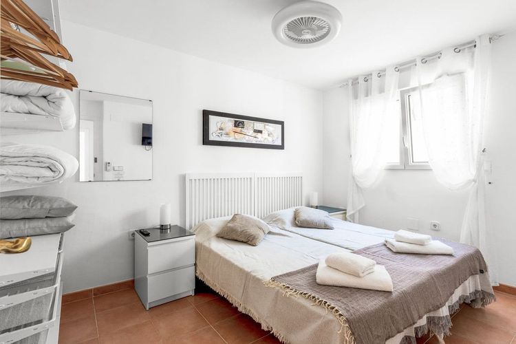 House | Resale in San Miguel de Salinas in San Miguel de Salinas, Costa Blanca - Photo 2