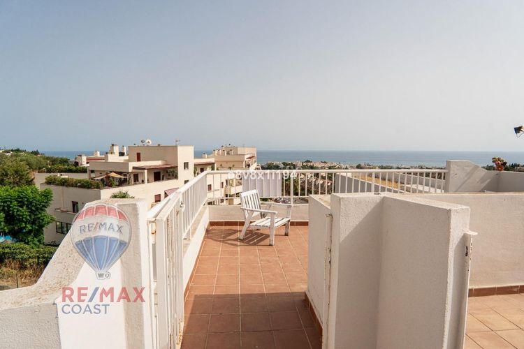 Apartment | Resale in Rincón de la Victoria in Rincón de la Victoria, Costa del Sol - Photo 3