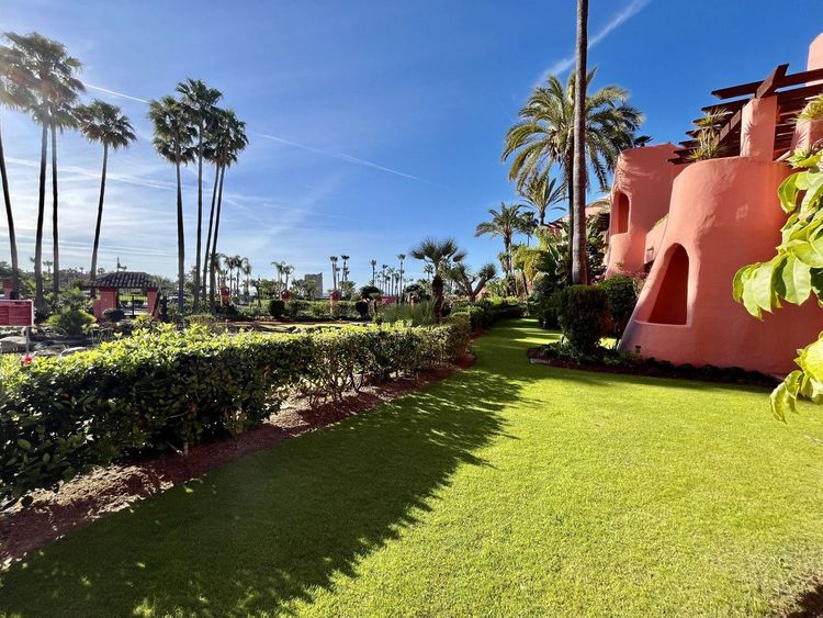 Apartment | Resale in Estepona - Development photo 1