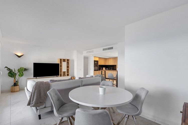 Apartment | Resale in Punta Prima in Punta Prima, Costa Blanca - Photo 4