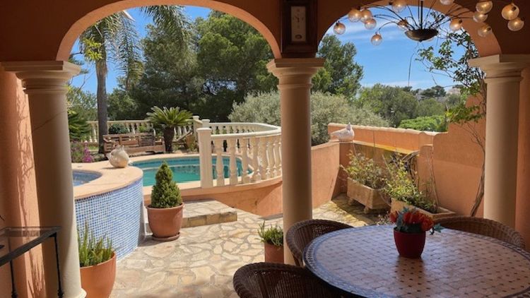 House | Resale in Javea in Javea, Costa Blanca - Photo 2