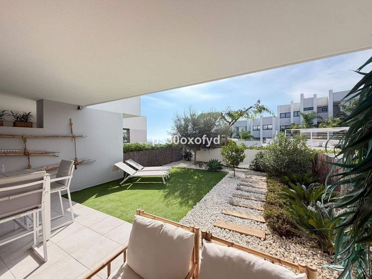 Apartment in La Duquesa in La Duquesa, Manilva, Costa del Sol - Photo 3