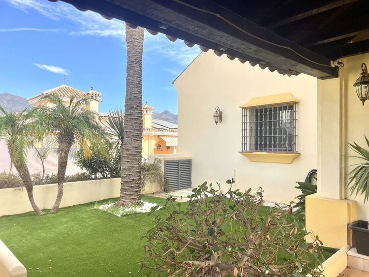 House | Resale in Mijas in Mijas Others, Costa del Sol - Photo 2