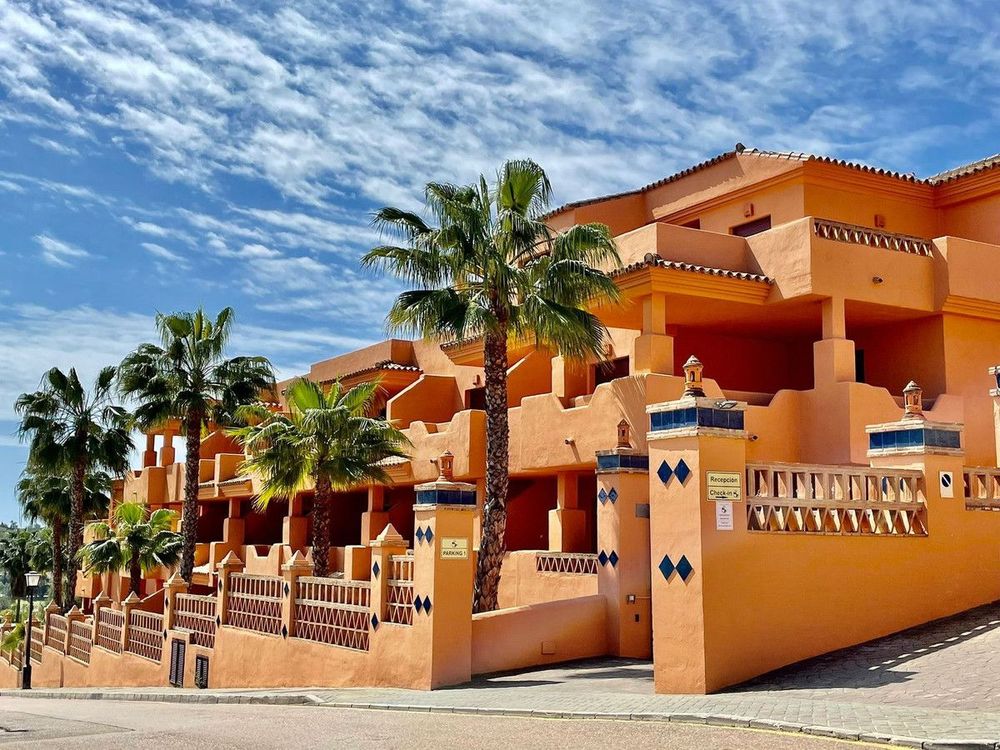 Apartment | Resale in Benahavís in Benahavís Others, Costa del Sol - Main property photo