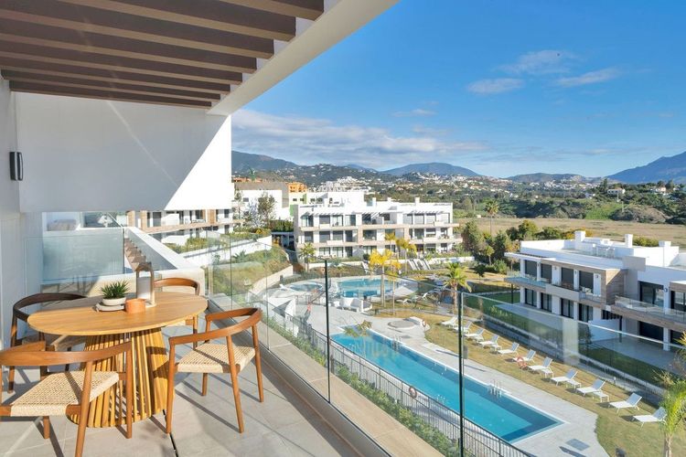 Penthouse | Resale in Estepona - Development photo 1