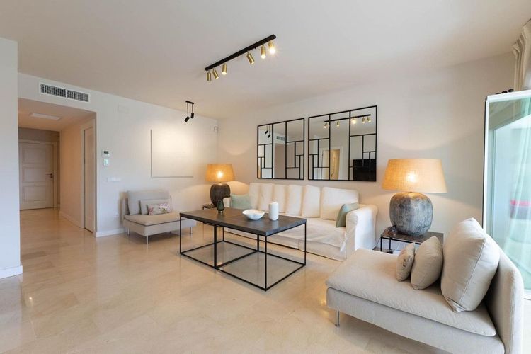 Apartment | Resale in Fuengirola in Fuengirola Others, Costa del Sol - Photo 5