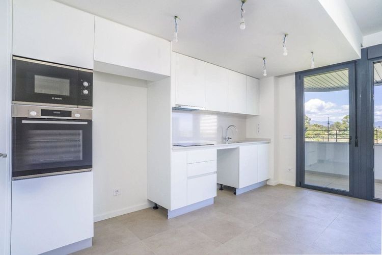 Apartment | Resale in Torremolinos in Torremolinos Others, Torremolinos, Costa del Sol - Photo 5