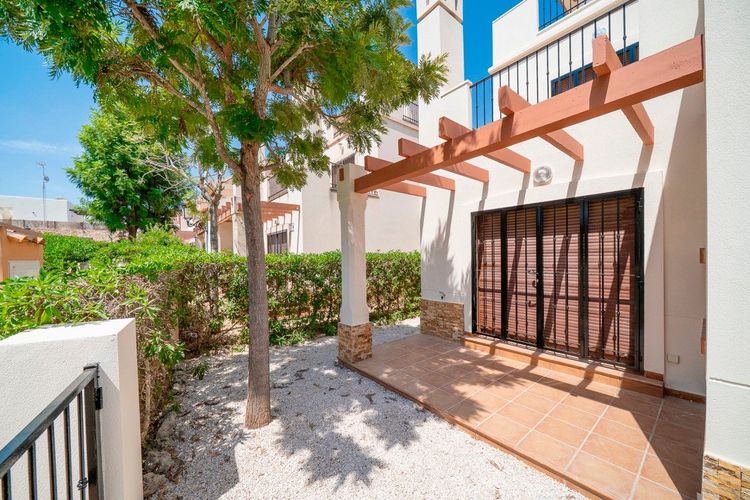 House | Resale in Algorfa in Algorfa, Costa Blanca - Photo 4