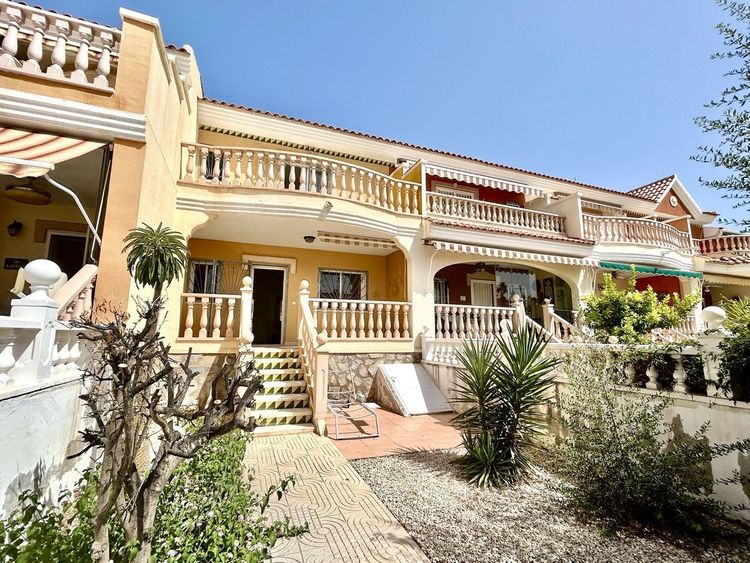 House | Resale in Ciudad Quesada in Ciudad Quesada, Rosales / Quesada, Costa Blanca - Photo 3