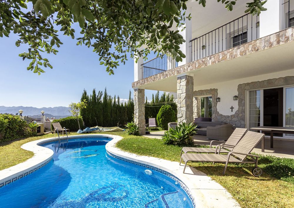 House | Resale in La Mairena in La Mairena, Costa del Sol - Main property photo