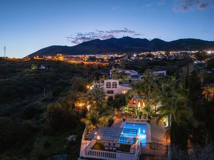 House | Resale in Benalmadena in Benalmadena Others, Costa del Sol - Photo 4