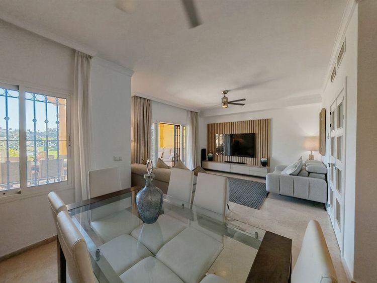 House | Resale in Riviera del Sol in Riviera del Sol, Costa del Sol - Photo 4