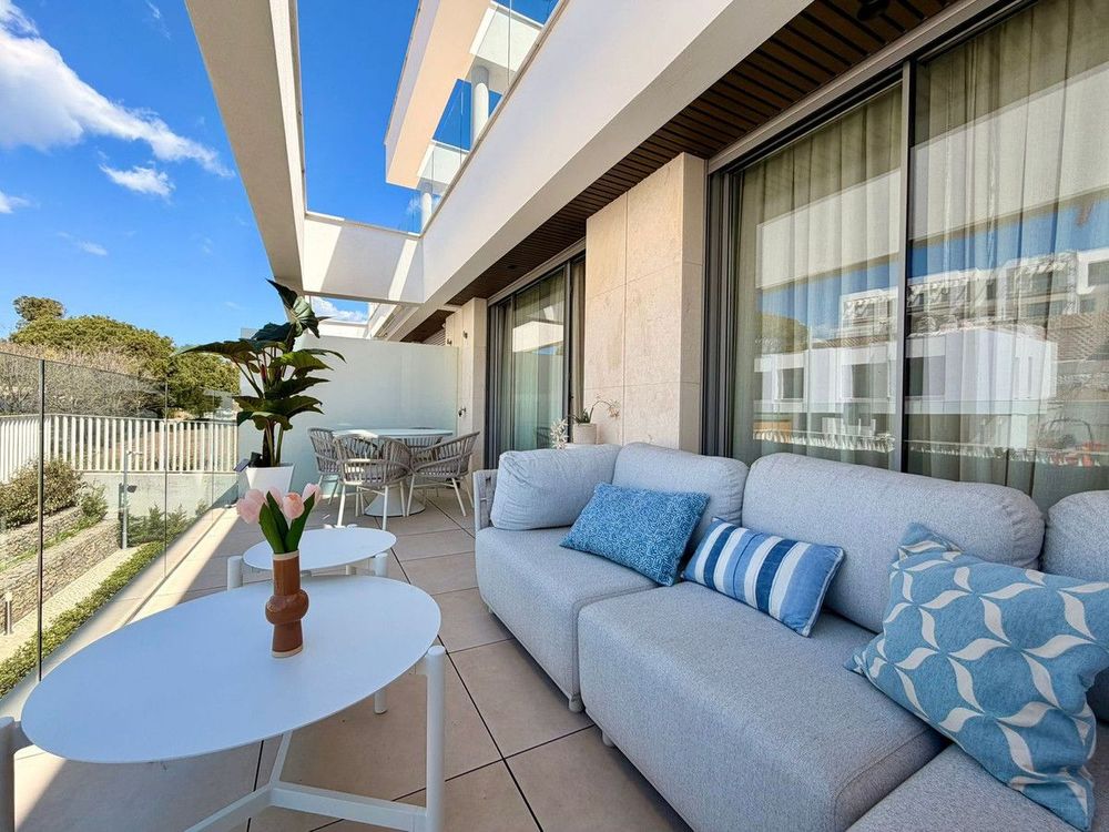 Apartment | Resale in Elviria in Elviria, Costa del Sol - Main property photo