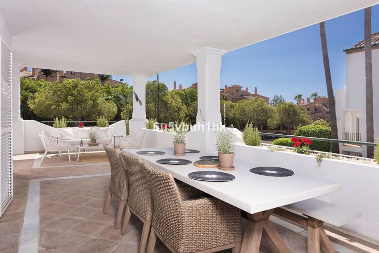 Apartment | Resale in Estepona - Development photo 1