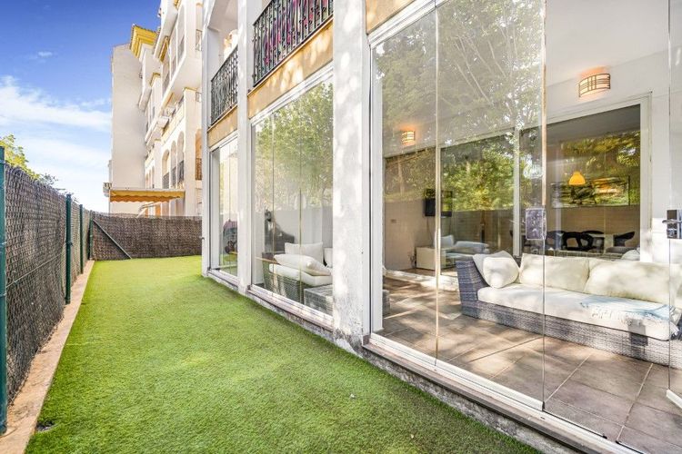 Apartment | Resale in The Golden Mile in The Golden Mile, Costa del Sol - Photo 5