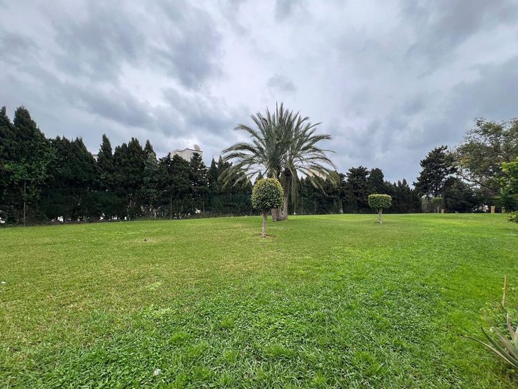 Apartment | Resale in La Colina in La Colina, Costa del Sol - Photo 2