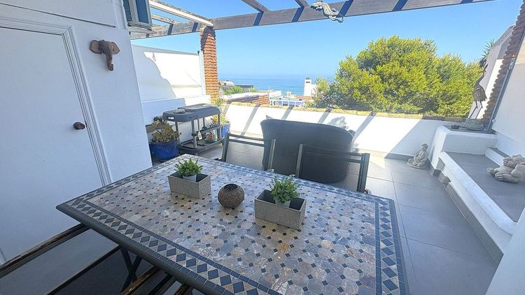 Apartment | Resale in Estepona in Estepona, Costa del Sol - Photo 4